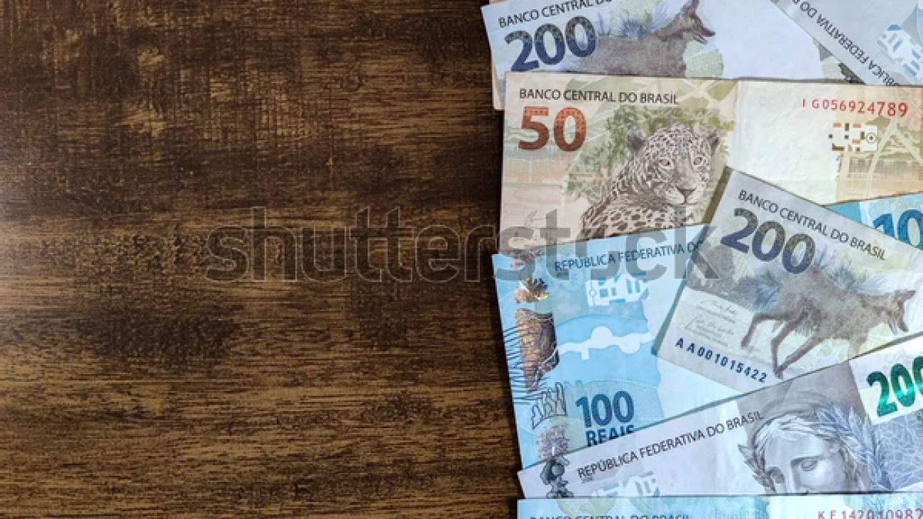 various-money-notes-50-reais-600w-1910455405