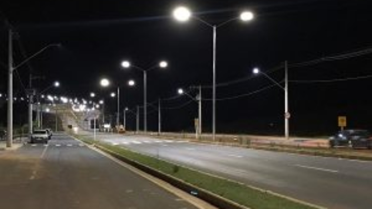 iluminacao_avenida-300x199 - Copia