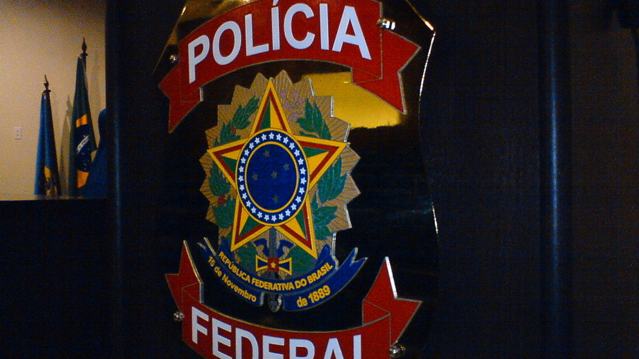 1200px-Brasao_Policia_Federal_auditorio_RN