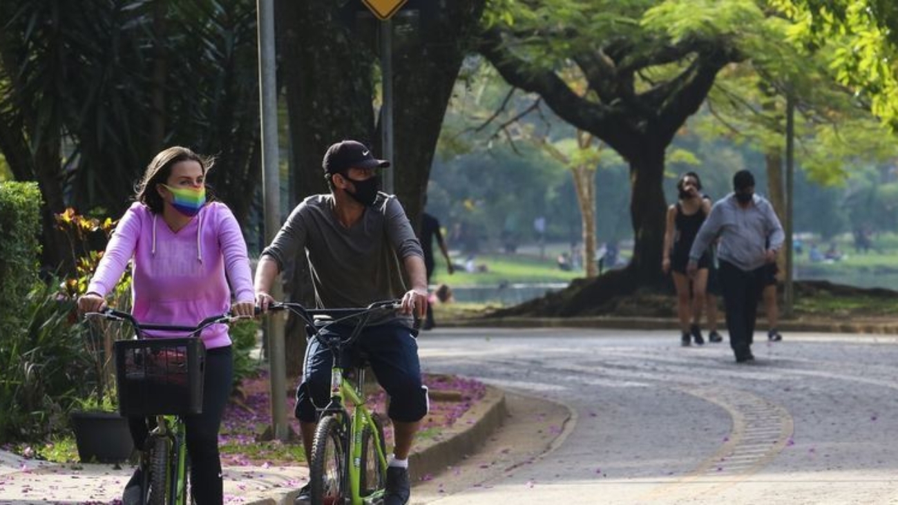 parque-ibirapuera-mascaras-bicicleta-09102021113710378