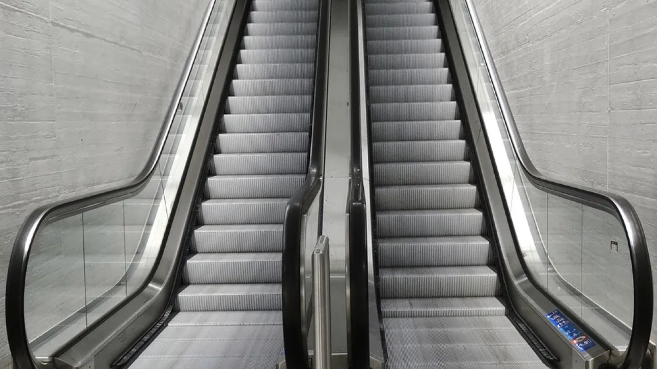 escalator-474197-960-720