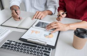 Sala Mineira do Empreendedor e Sebrae oferecem consultoria financeira gratuita em Araxá